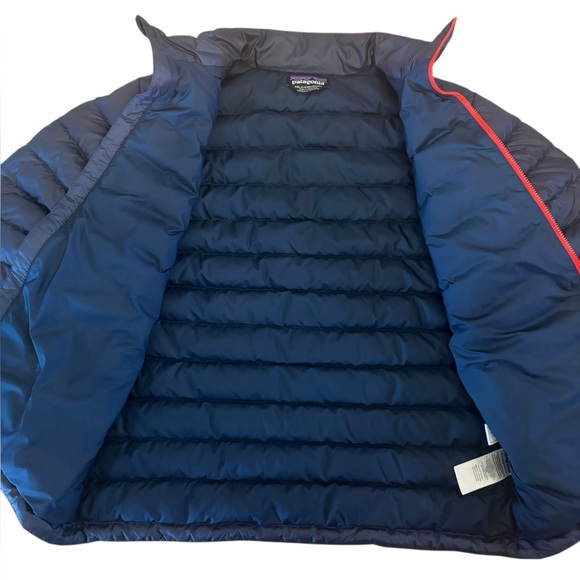 Patagonia Boys’ Down Sweater Jacket - Picture 3 of 8